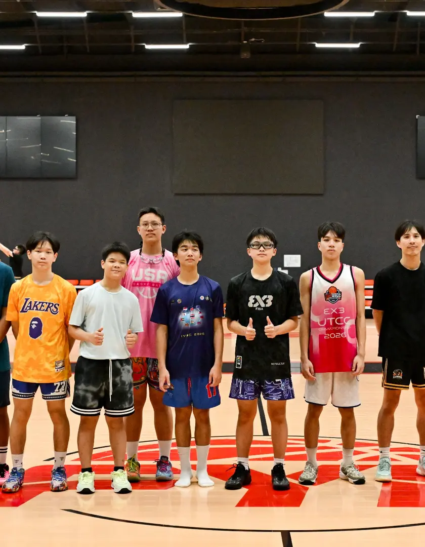 U14 basketball training group